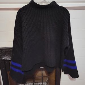 Oversized Knit Cropped Sweater - Scripted